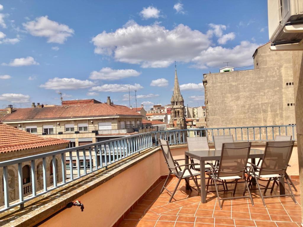 Apartamentos Azafranal-Parking Gratis- Salamanca Exterior photo